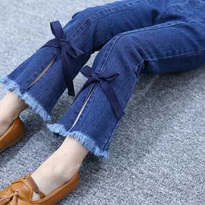 Trousers Girls jeans Spring and Autumn 2024 new spring childrens long pants with large bow bell bottoms Y240527