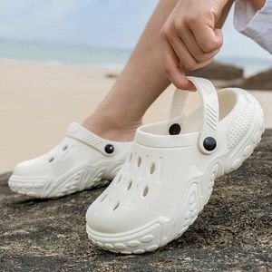 Sneakers Clog sandal SAnti-Slip Unisex Beach Shoes Echo Clog for Men Women Sandals Fashion Outdoor Sandals Flop Q240527