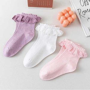 Kinder Socken Kinder Mädchen süße weiße Prinzise mit Rüschen Spitzensocke für Baby Spring Herbst Baumwollfrilly Tanz Kleinkind Kurzer Knöchelstrümpfe D240528