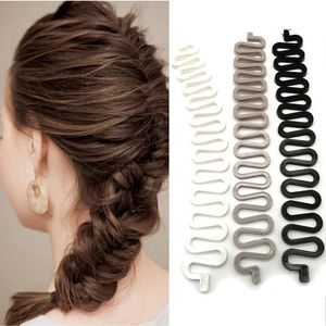 1st Fish Bond Waves Braider Tool Roller Lady French Hair Floiding Tools Weave Magic Hair Twist Styling Bun Maker 240528