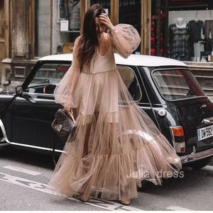 2024 Sommar Nya kvinnors V-ringningsmode Bubble Sleeve Mesh Perspective Dress Long Dress