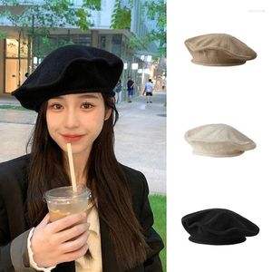 Berety francuskie miękkie dzianiny beret kobiety solidne koreańskie zakładki dzianiny malarz streetwear