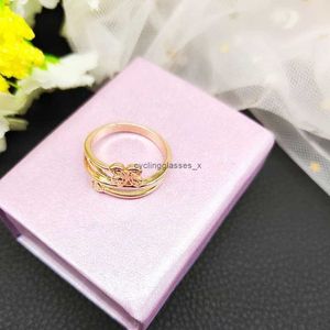 2024 Internet famous ring for womens Instagram trendy and minimalist flower design fashionable personalized versatile snack finger