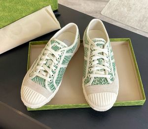 Scarpe da donna Multi Color Bianco bianco Blu verde rosso studentessa Outdoor Running Women Botthed Couchble Denim Shoes a doppio pannello 35-40