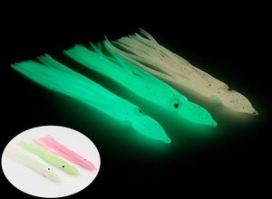 Saias luminosas de polvo iscas 65pcslot Sea Fishing Trolling Skirted Lure Soft Rubber Jig Glow Octopus Bait 9CM10CM12CM 2011033441602