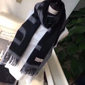 Nuovo Top Women Man Designer Scarf Fashion Brand Brand 100% Cashmere Scarpes for Winter Womens e Mens Long Wraps Times 180x30 cm Gift Christmas 266U 266U