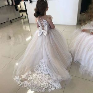 Hochzeitsfeier Blumenmädchenkleid Ballkleid Kinder Festzug Big Bow Langarm Champagner Kinder Braut Kleider Vestidos Novia