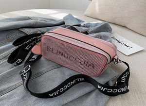 Proste modne damskie torba na ramię luksusowe marka marki Messenger Bag Osobowość Diamondstudddded torebka i portfel 67773126