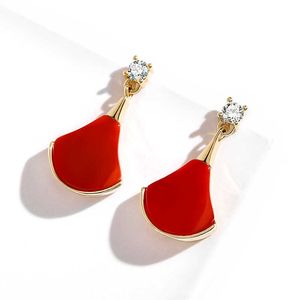 Master Design Charme Bvlgry Ohrringe für Frauen silberne einfach geformte kleine Rockohrringe Frauen Neue Trendstil Ohrring Utxn