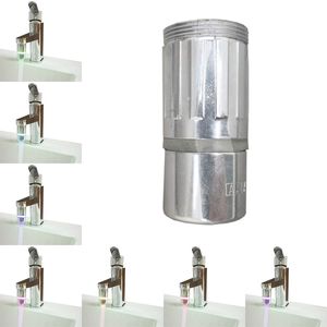 Weißer LED -Badezimmer -Wasserhahnbelüfter für Küchenhähnen