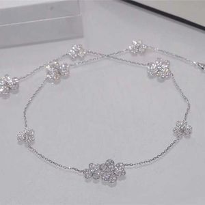 Höga lyxmärken smycken designade Van -halsband för älskare Petal Full Diamond Clover Necklace Flower Bfiy
