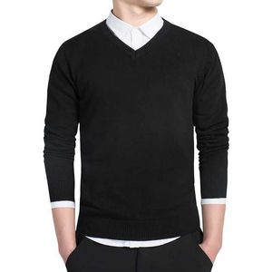 SWEATERS SWEATERS MĘŻCZYZN 2024 AUTN Casual Pullovers Mężczyźni V-Neck Solid Bawełniane dzianinowe ubranie marki Slim Fit Męskie swetry Pull Homme Q240527