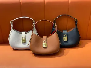 Женщины роскошь дизайнерские сумки роскошные с низкой ключкой для плеча мода повседневная сумочка впальная пляжная сумка для отдыха