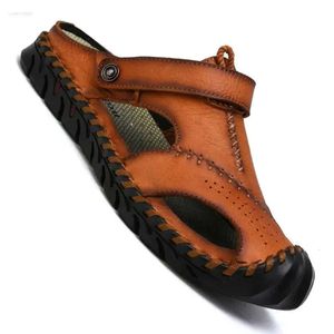 Skor klassiska sandaler Sommarmän läder tofflor mjuka romerska bekväma utomhus walki 042