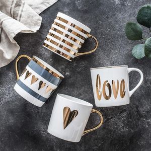 Tazze creative tazze in ceramica in oro tazza di caffè in porcellana del latte osseo tè love a strisce a strisce 350 ml cucina casa 1862