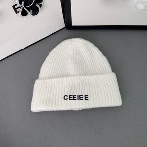 Women's Fashion Brand Designer Knit Hat Autumn and winter dating gift pure cotton wool couple candy color letter printing hats 290h