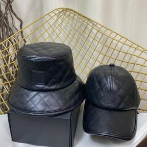 Capinhas de balde de couro Caps de beisebol para mulheres 2022 Designer de inverno Letra larga letra impressa Casquette Snapback Sun Cap Hip Ho 274a