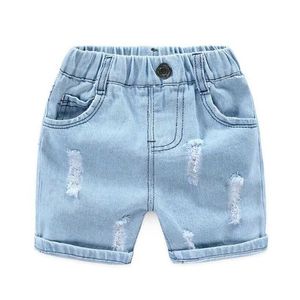 Jeans Jeans Summer Boy Denim Shorts Fashion Hole Childrens Jeans Estilo coreano Boy Casual Denim Crianças 2 3 4 5 6 7 8 anos WX5.27