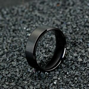 커플 반지 클래식 고급 링 스테인레스 스틸 반지 약혼 결혼 반지 남성 기념 기념 간단한 실버 블랙 6/8mm S2452801