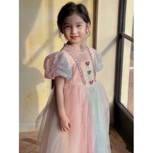 Rosa söta färgglada regnbåge 2024 Sommar barns födelsedagsklänning prinsessan kläder för flickor