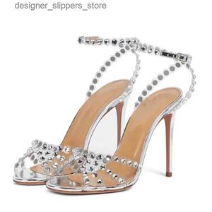 Сандалии роскошные стразы высокого каблука Женщины накачивают рыбу рот сексуальные тонкие каблуки платья свадебные обувь летние дизайнерские сандалии Mujer Q240528