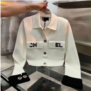 Designer Women's Jackets Top Quality lapel Polo Chest Pocket slim fit white Embroidery Printed Metal Buckle Knitted Long-sleeved Cardigan Jackets