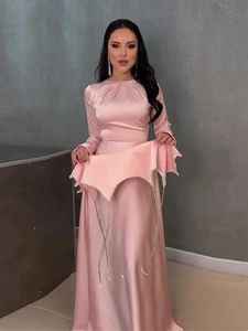 Ramadan Eid Satin Abaya Islam Muslimsk klänning Bönkläder Afrikanska klänningar för kvinnor Robe Musulmane Femme Vestidos Para Mujer 240527