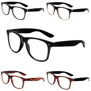 Solglasögon Boncamor Reading Glasses Spring Hinge Recept HD Läsare Män och kvinnor Dekorativa glasögon Diopter ++ 200+500+600 Q240527