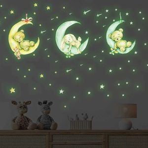 Wystrój ścienny małe urocze naklejki ścienne misie na księżycach gwiazd świeci w ciemnym naklejenie na ścianę do pokoju dziecięcego Dekoraz w domu D240528