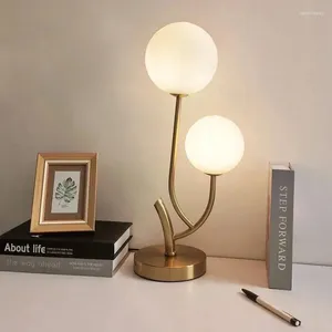 Lampade da tavolo Lampada di design postmoderno American Strong Minimalist Soggio