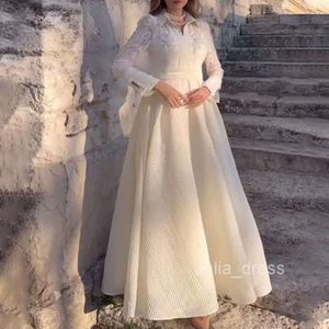 2024 Nya vita bröstpärlor Blomma knoppar Silkgarn Franska långärmad mode Slim Fit Dress