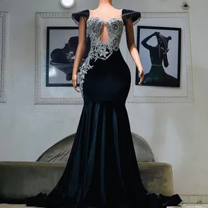 Elegant svart sjöjungfru aftonklänningar för kvinnor som pärlar skopa promklänningar för bröllop gästkläder Vestidos Formales