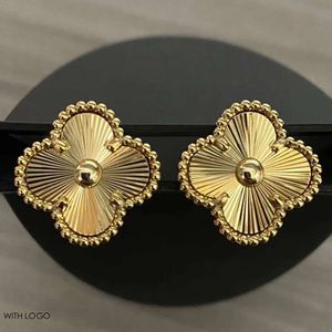 Brincos de ouro em pão -de -cor de trevo 4/quatro trevos elegantes Ears Earings Earring Designer para mulheres Hip Hop Jóias de alta qualidade