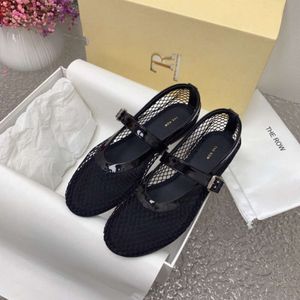 Th Pure Shoes、Niche Woven Hollow Mesh Sandals、女性のファッショナブルな平らな底底メアリージェーンシングルシューズ