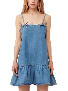 Casual Dresses Women Back Letter broderad Bow Rem klänning Vår sommar damer söt ärmlös fyrkantig krage blå veckad mini mantel