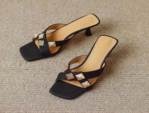 2022051002T Whiteblack Hitten Heels Slides Slides Highine Cowhide Calf Calf Cross Cross Heels 65cm7735781