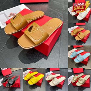 Deri Sandal Deri Sandalet Düz Topuklular Sandles için Kadınlar İçin Yaz Odası Yürüyüş Ayakkabıları Luxe Des Chaussures Claquette Kadın Kloket Slides Terlikleri V WW WW