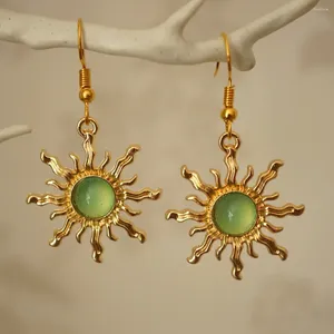 Dingle örhängen vintage sol kvinnor mode bohemiska smycken tillbehör grön sten gotisk guld färg hänge kall vindör