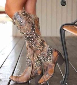 أحذية رعاة البقر الغربية للنساء شتاء الكعب الكنسي أزياء برشام مدببة إصبع القدم أحذية عالية الإناث بالإضافة إلى الحجم 43 2208152722236