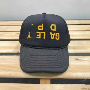 Senaste patch broderi casquette mens boll caps galleryes bokstäver krökta avd.