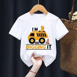 T-shirts Boys Construction Im 2-9th Birthday Number Truck/ExcavatorPrint Digging It Funny T-shirt Kid Gift Tops Childrens Clothes d240529