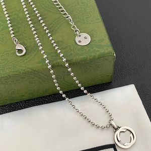 Top Sell Letter Pendant Designer Necklaces Brand Choker Pendants Vogue Men Women Silver Plated Copper Necklace Wedding Jewelry Accessories Bead Chains