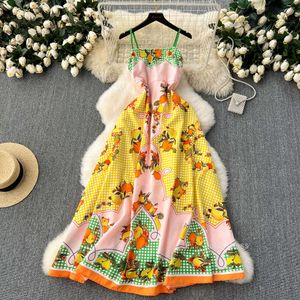 Vacation style niche camisole dress womens fashionable print waistband style high-end feeling large swing long skirt