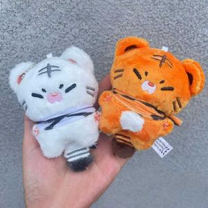 ぬいぐるみキーチェーン10cm kpop hoshi nollキーチェーン漫画かわいい動物ホワイトタイガーショートぬいぐるみ人形ppコットンおもちゃキーチェーンガールファンギフトS2452803