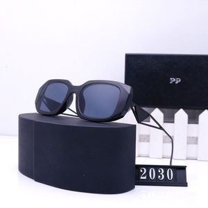 985 Fashion Sunglasses Designer Man Woman Sunglasses Men Women Unisex Brand Glasses Beach Polarized UV400 Black Green White Color 210J