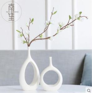 ceramic white modern creative flowers vase home decor vases for wedding decoration porcelain figurines TV cabinet decoration1125673