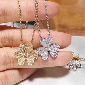 Classic Elegant Design Vanly Necklace for lovers Gold High Lucky Clover Womens 18k Rose Full Diamond Petal Flower FU1Q