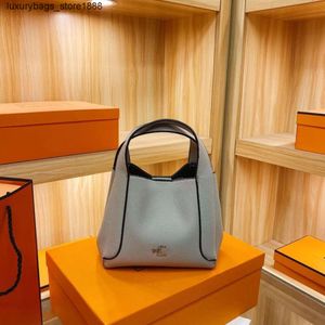 Water Bucket Bag for Women 2024 New Crossbody Bag Soft Leather Handbag Versatile One Shoulder Vegetable Basket for Women Bags IDS8