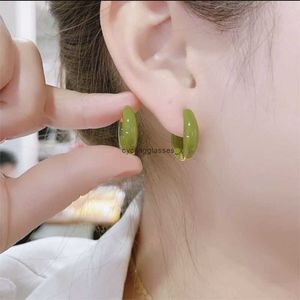 2024 Internet celebrity temperament high-end feeling green oval earrings womens light luxury exquisite and versatile buckle 1NAZD