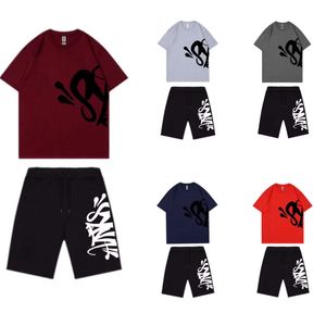 Projektant Męsin Męskie Syna World Tshirts Set TEE DRUKOWANE PROJEKTOWANE T SHIRT KRÓTKI TEES Y2K TEES SYNA World Graphic Tshirt and Shorts Hip Hop t